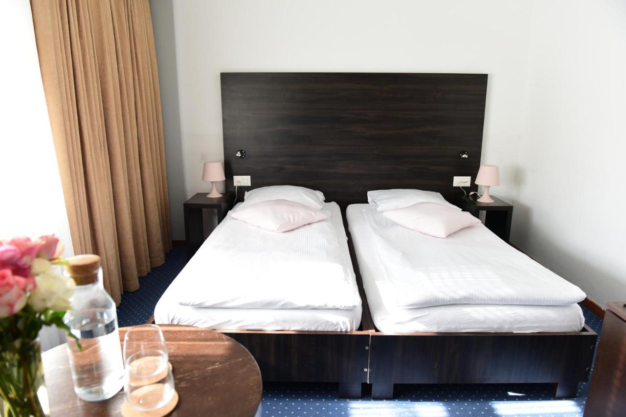 Hotel Toess Winterthur Esterno foto
