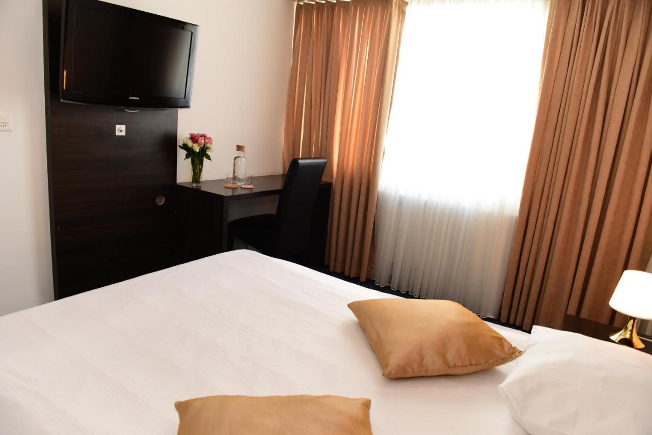 Hotel Toess Winterthur Esterno foto